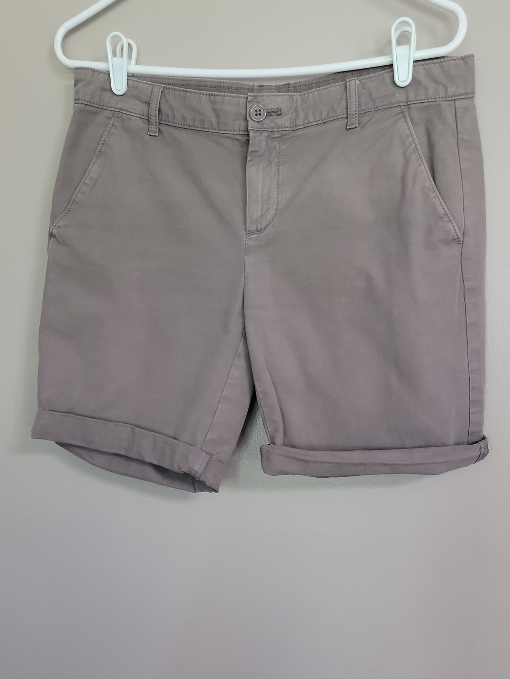 GAP Light Brown Roll Cuff Shorts Size 4